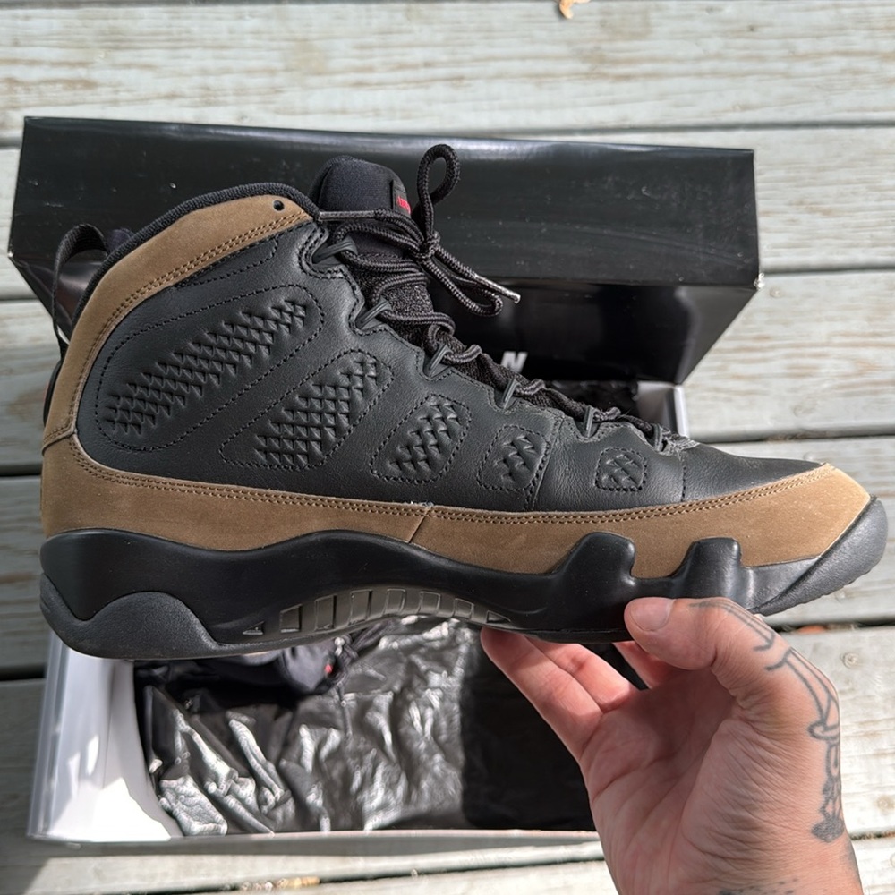 VNDS Air Jordan 9 Retro “Olive” 2024 - Picture 9 of 15